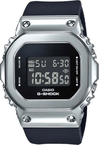 Фото часов Casio G-Shock GM-S5600-1