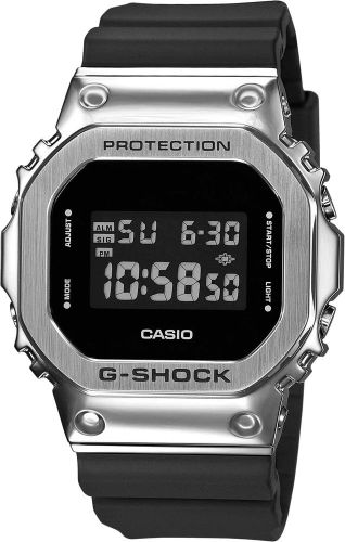 Фото часов Casio G-Shock GM-5600-1