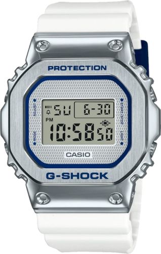 Фото часов Casio G-Shock GM-5600LC-7D